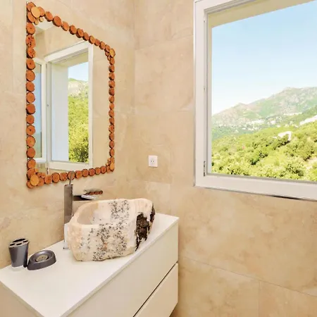 Four-bedroom Holiday In Oletta
