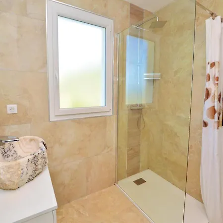 Four-bedroom Holiday In Oletta Ferienhaus