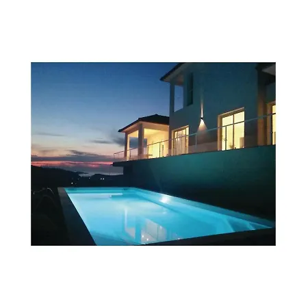 Ferienhaus Four-bedroom Holiday In Oletta *