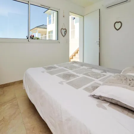 Four-bedroom Holiday In Oletta Ferienhaus *