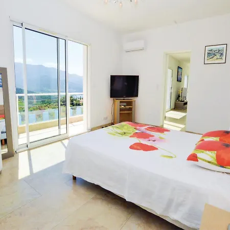 Ferienhaus Four-bedroom Holiday In Oletta